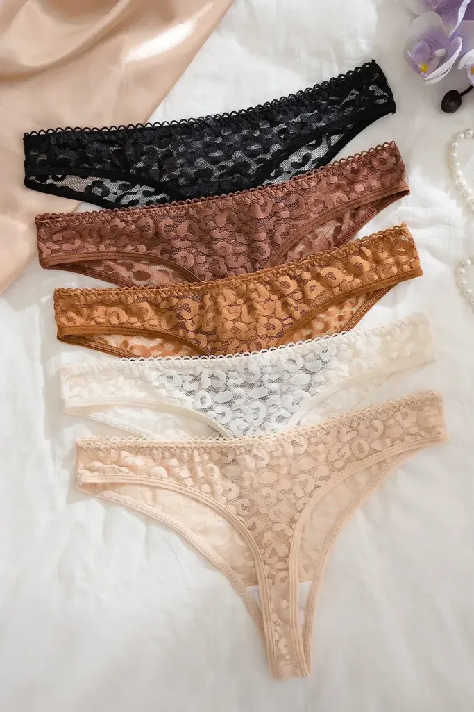 Leopard Print Low-Rise Panties - Image 1