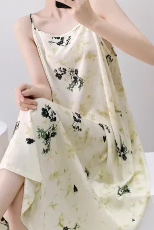 Light Yellow Floral Scoop Neck Midi Dress - Image 1