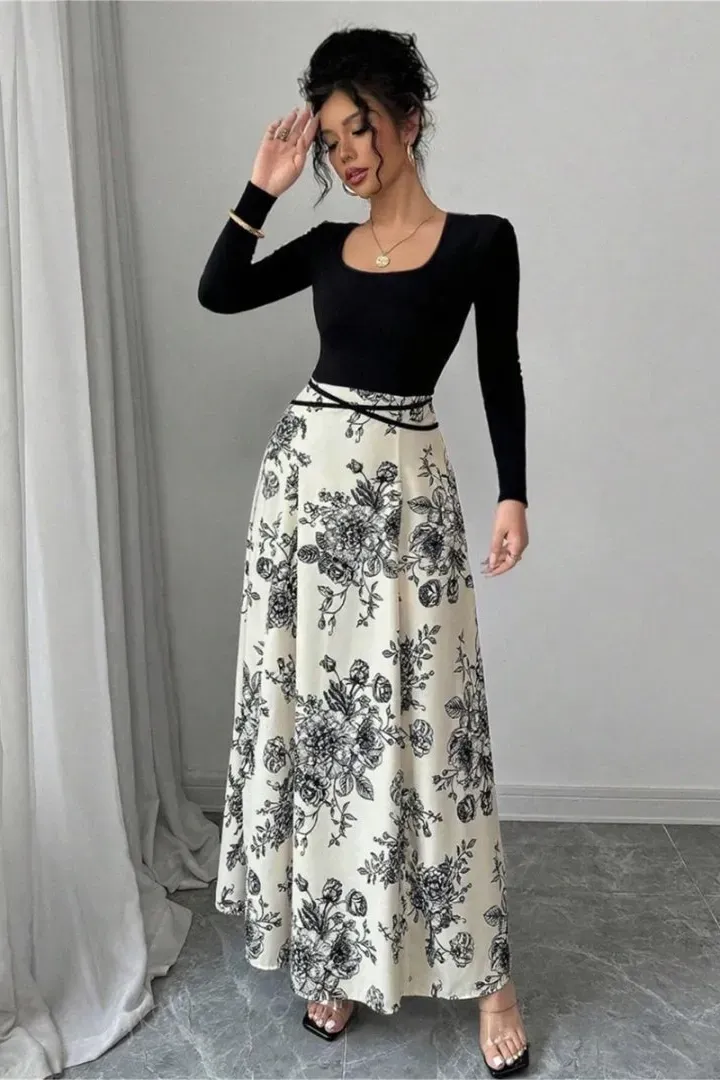 Black Floral Scoop Neck Maxi Dress