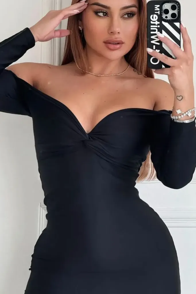 Black Off-Shoulder Sweetheart Mini Dress - Image 1