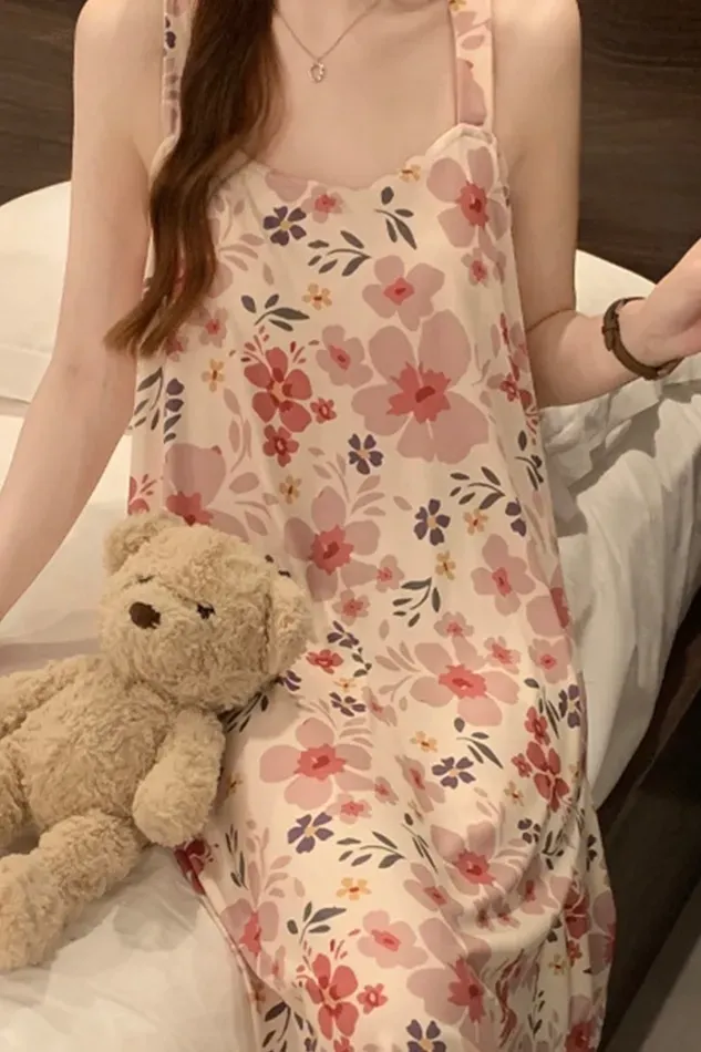 Cream Graphic Scoop Neck Midi Dress