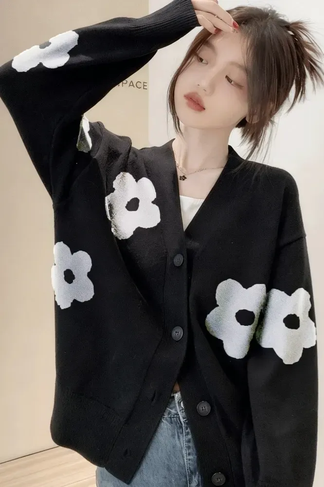 Black Floral Buttoned Cardigan - Image 1