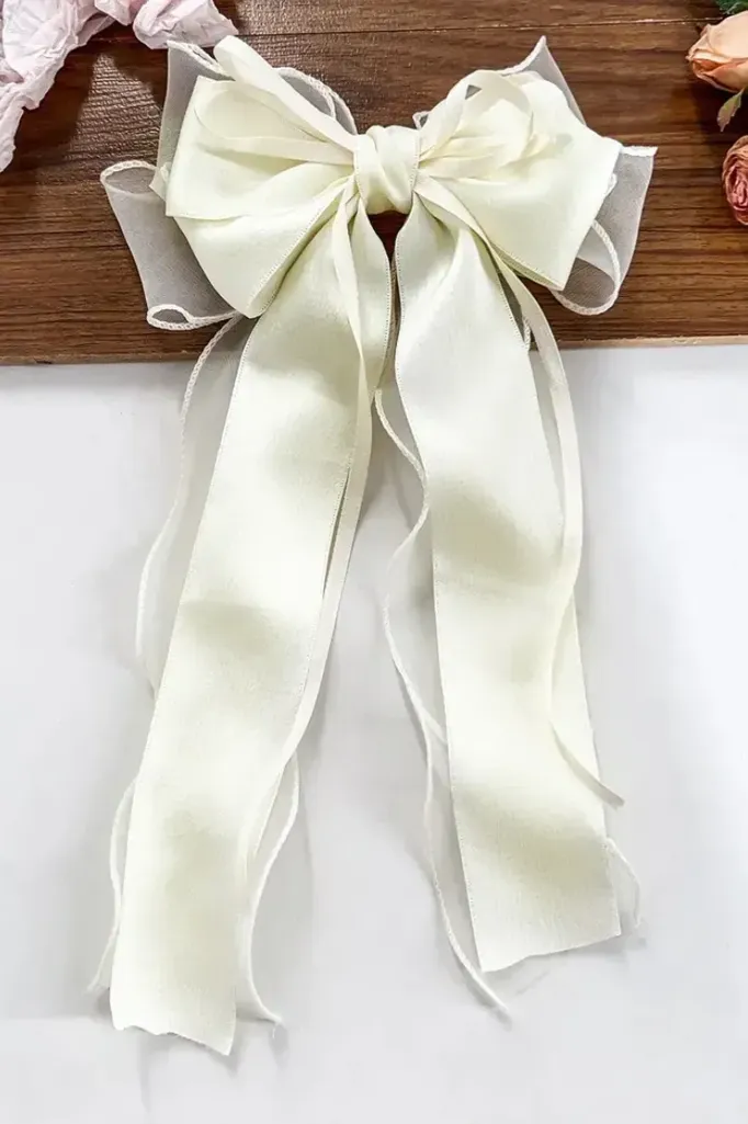 White Cute Bow Head Clip - Image 1