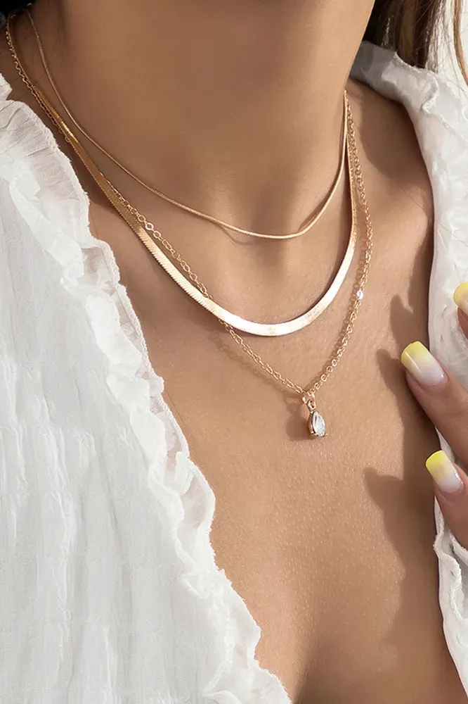 Golden Layered Elegant Necklace - Image 1