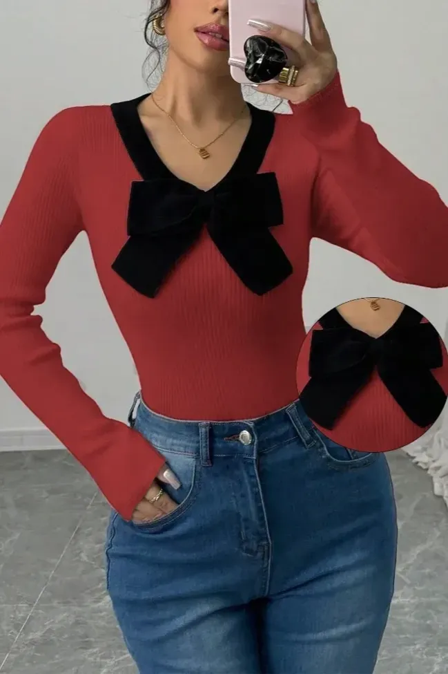 Red Solid Fitted V-Neck Top - NEWME