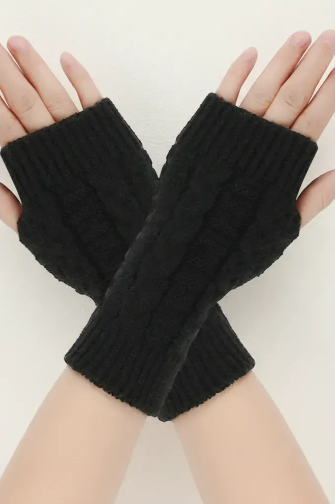 Black Solid Thumbhole Gloves - Image 1