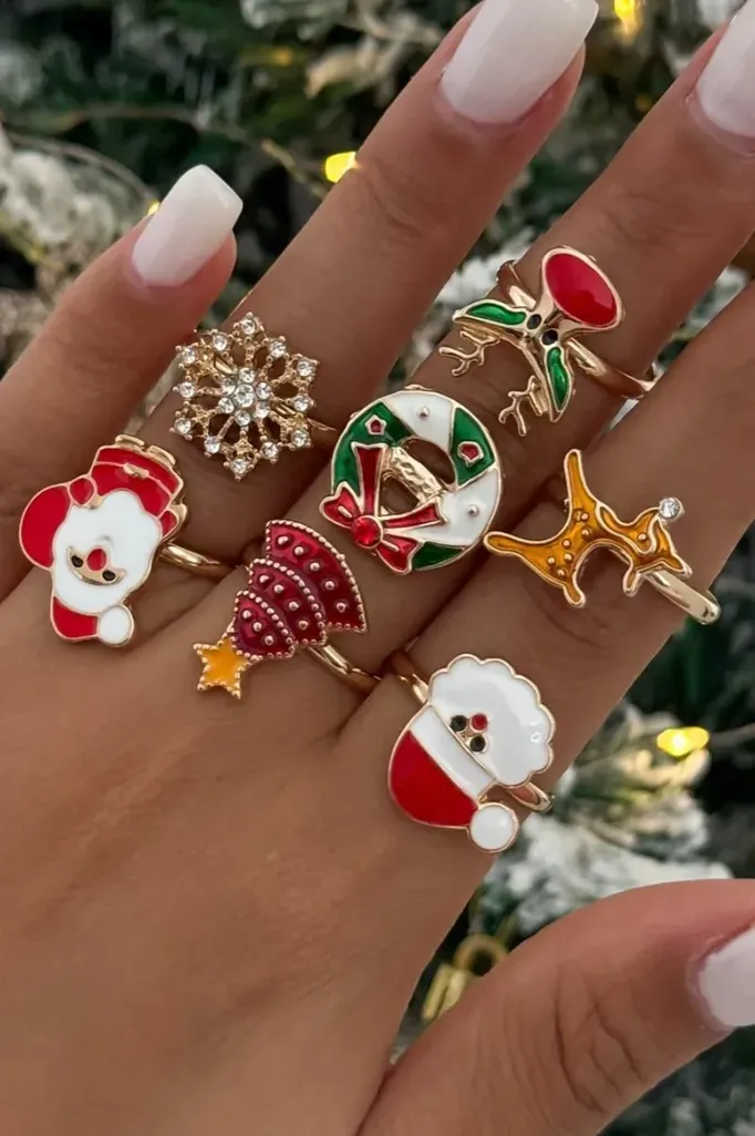 Golden Christmas Set Of 7 Rings - Image 1