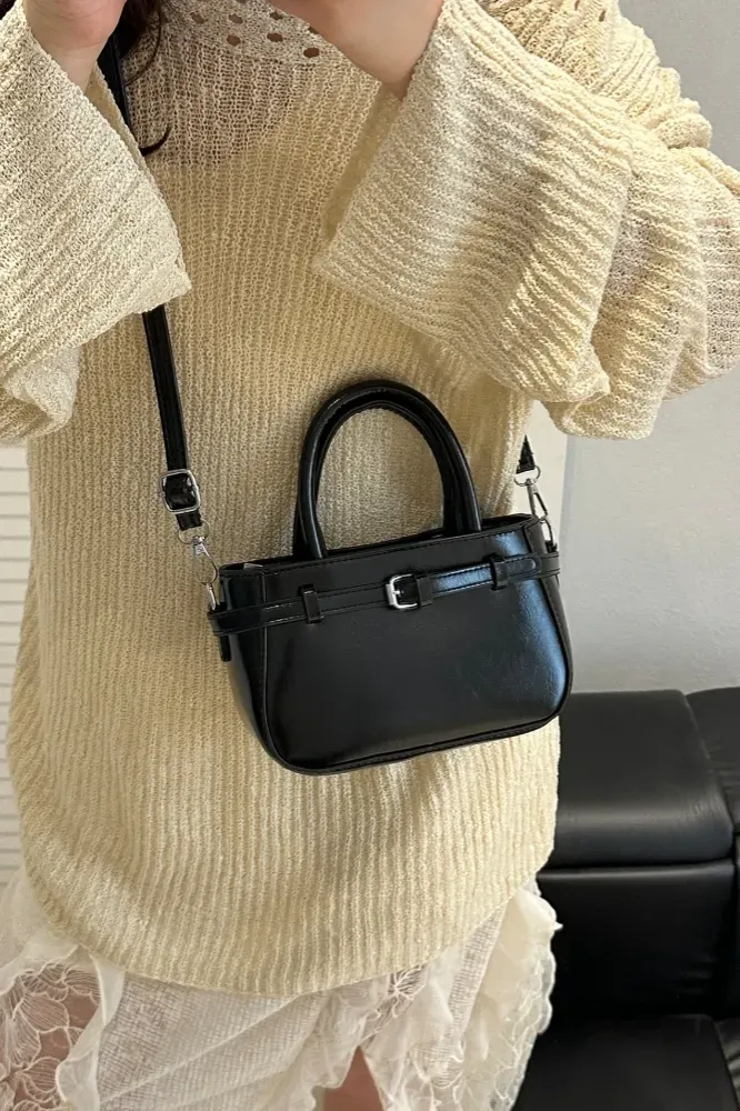 Black Solid Buckle Pu Sling Bag - Image 1