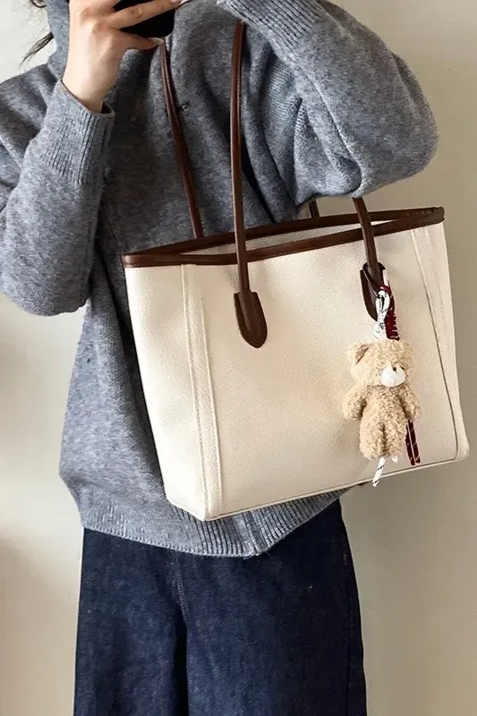 White Charm Pu Tote Bag - Image 1