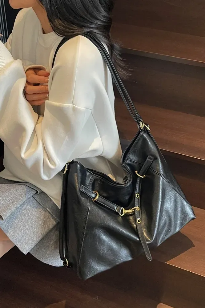 Black Solid Pu Tote Bag - Image 1