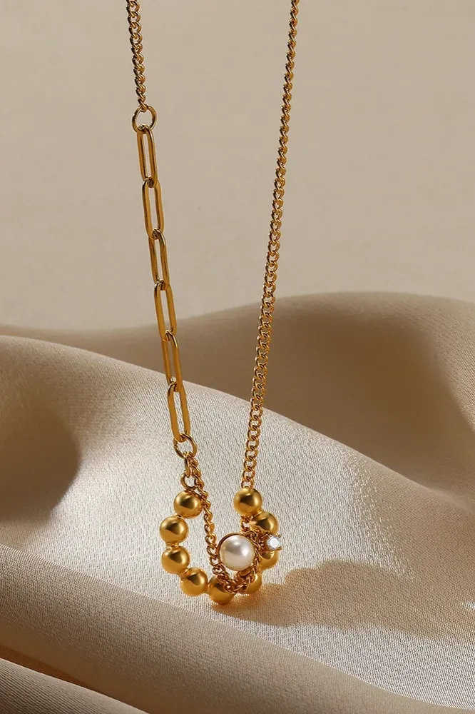Golden Elegance Statement Necklace - Image 1