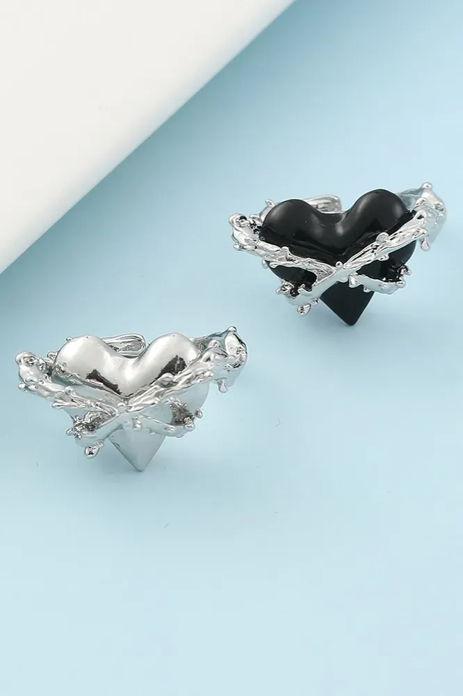 Black Heart Statement Set Of 2 Rings - Image 1