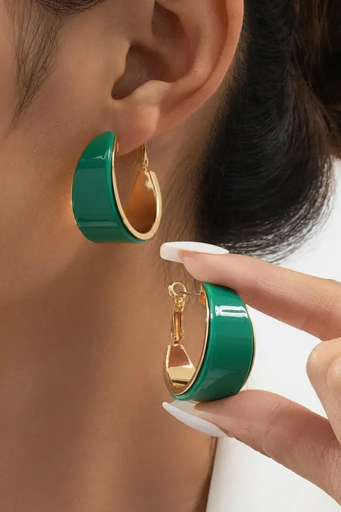 Green Elegant Hoop Earrings - Image 1