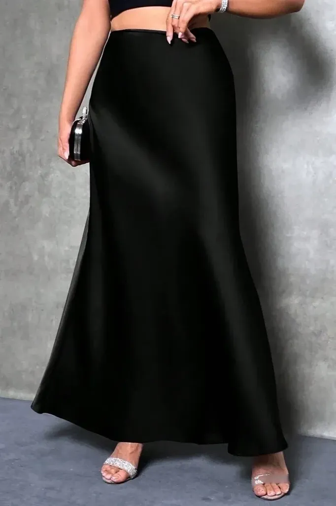 Black Solid Mermaid Maxi Skirt - Image 1