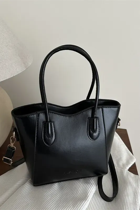 Black Solid Pu Hand Bag - Image 1