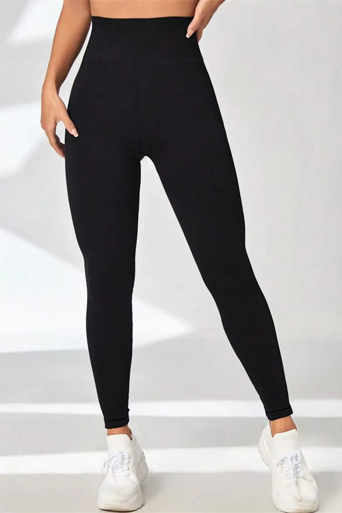Black Solid High Rise Leggings