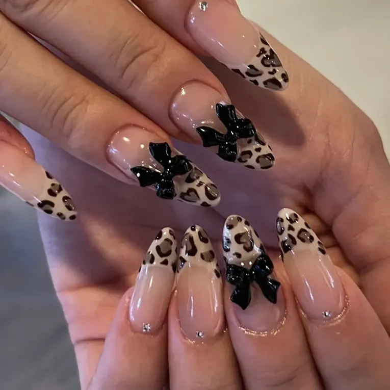 Brown Leopard Print Bow Press On Nails - Image 1