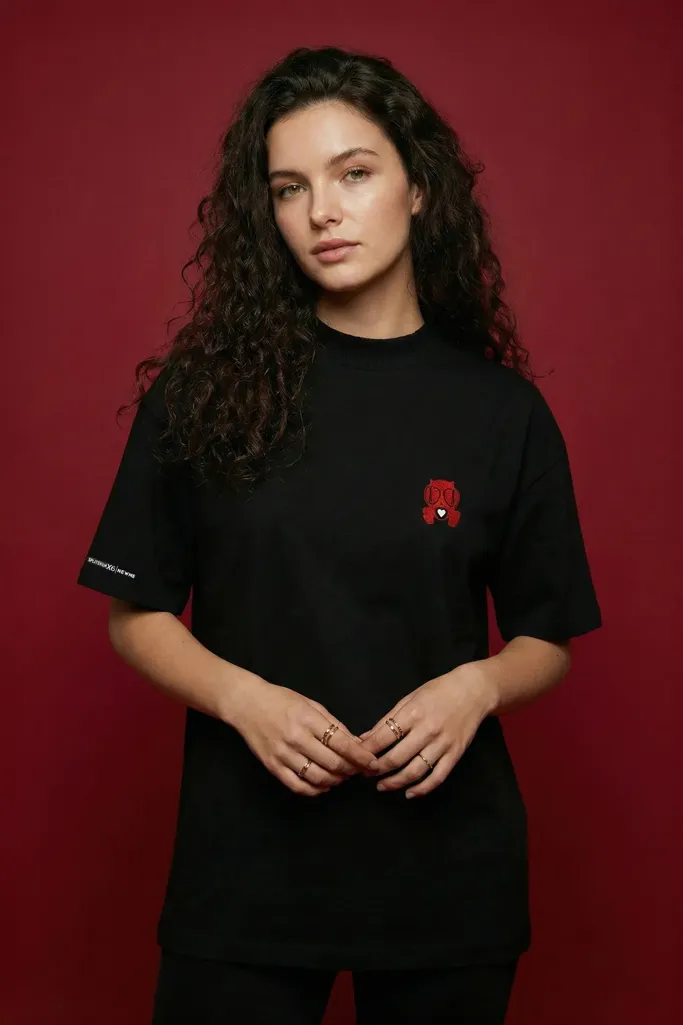 Black Graphic Print Crew Neck T-Shirt - Image 1