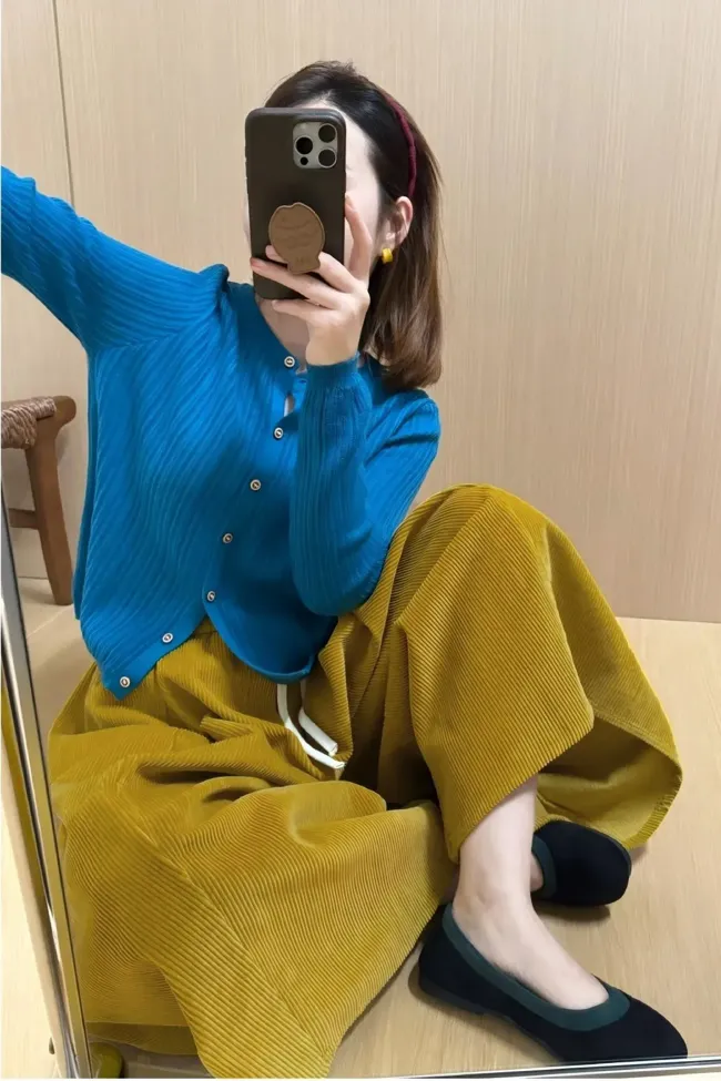 Yellow Mid Rise Pleated Trousers - NEWME