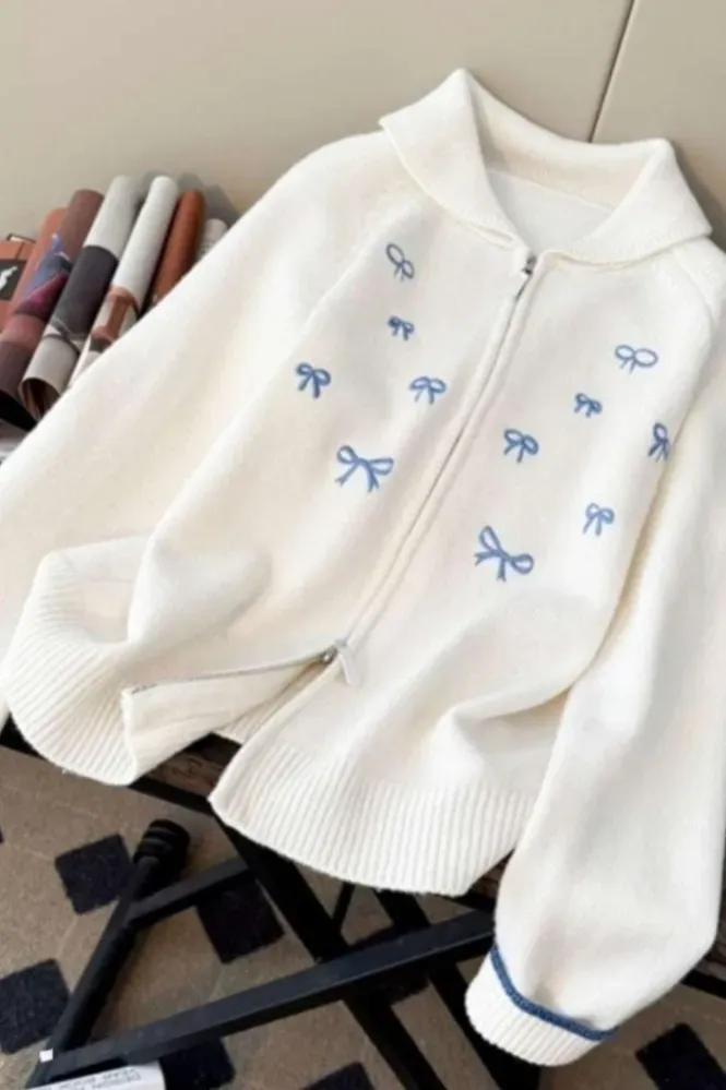 Off White Bow Print Zipper Cardigan - Image 1