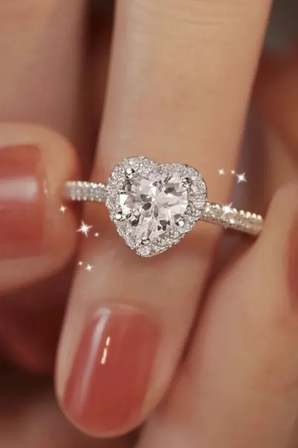 Silver Elegant Heart Ring - Image 1