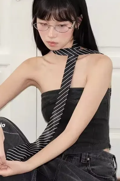 Black Striped Retro Tie - Image 1