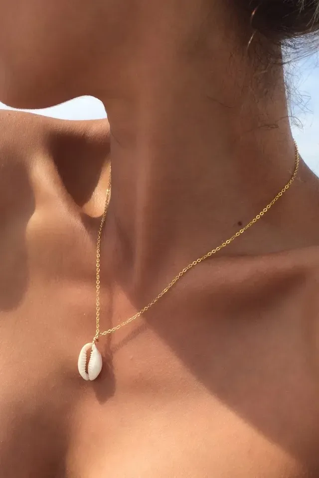 Golden Shell Charm Necklace - Image 1