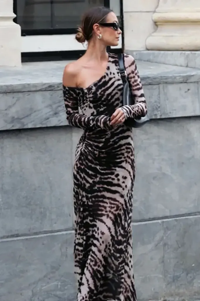 Black One-Shoulder Abstract Maxi Dress - Image 1