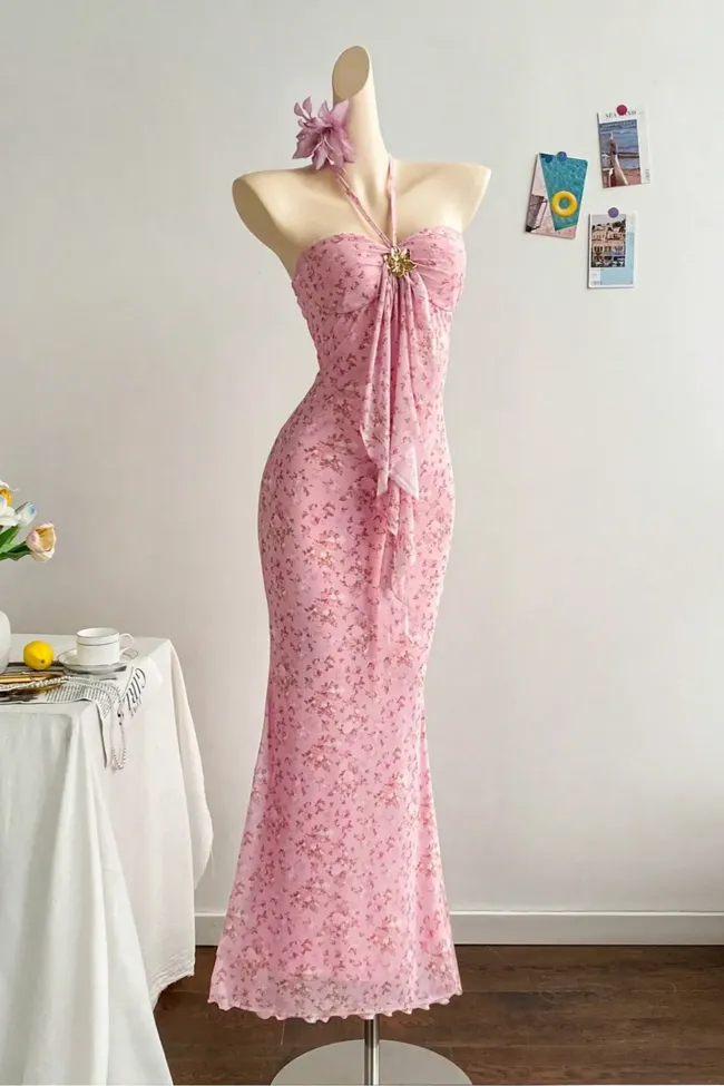 open lace back dress Pink Sole Rosa Print Halter Maxi Daje Dress – SABO main image 0