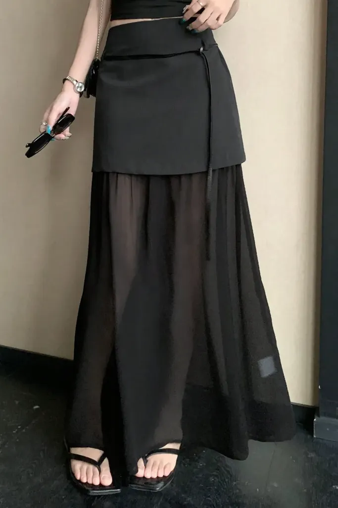 Black Solid High-Rise Maxi Skirt - Image 1