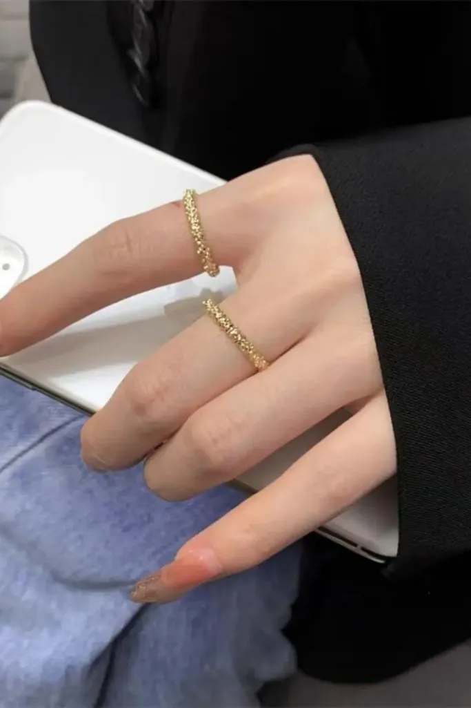 Gold Elegance Set Of 2 Rings - Image 1