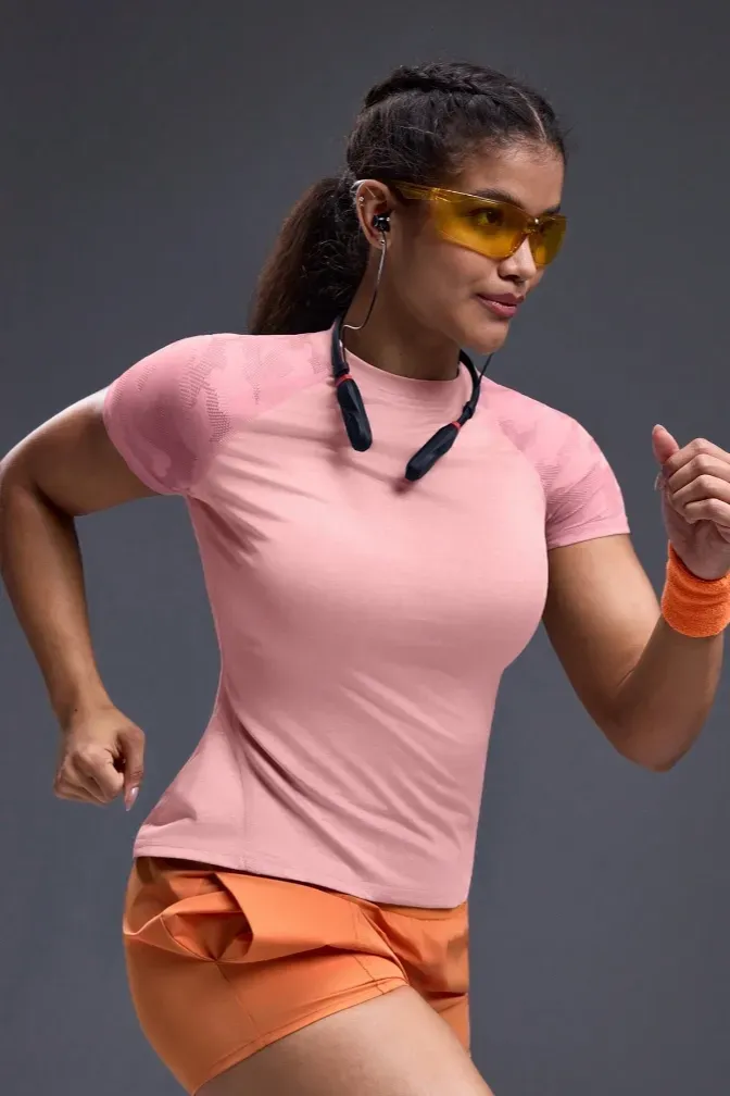 Light Pink Solid Crew Neck T-Shirt - Image 1