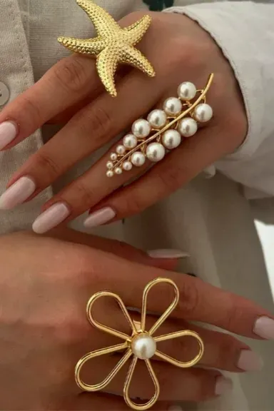 Golden Starry Set Of 3 Rings - Image 1