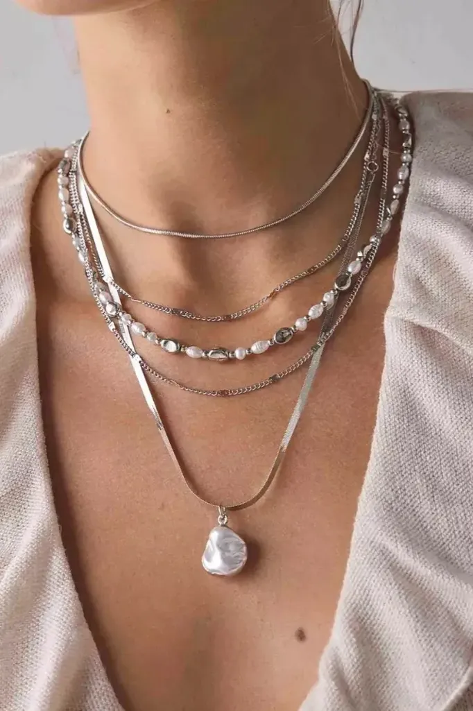 Silver Elegance Layered Necklace - Image 1