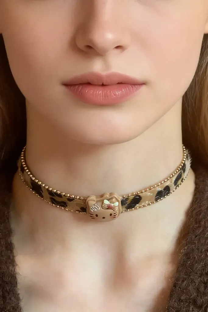 Brown Leopard Choker Elegant Necklace - Image 1