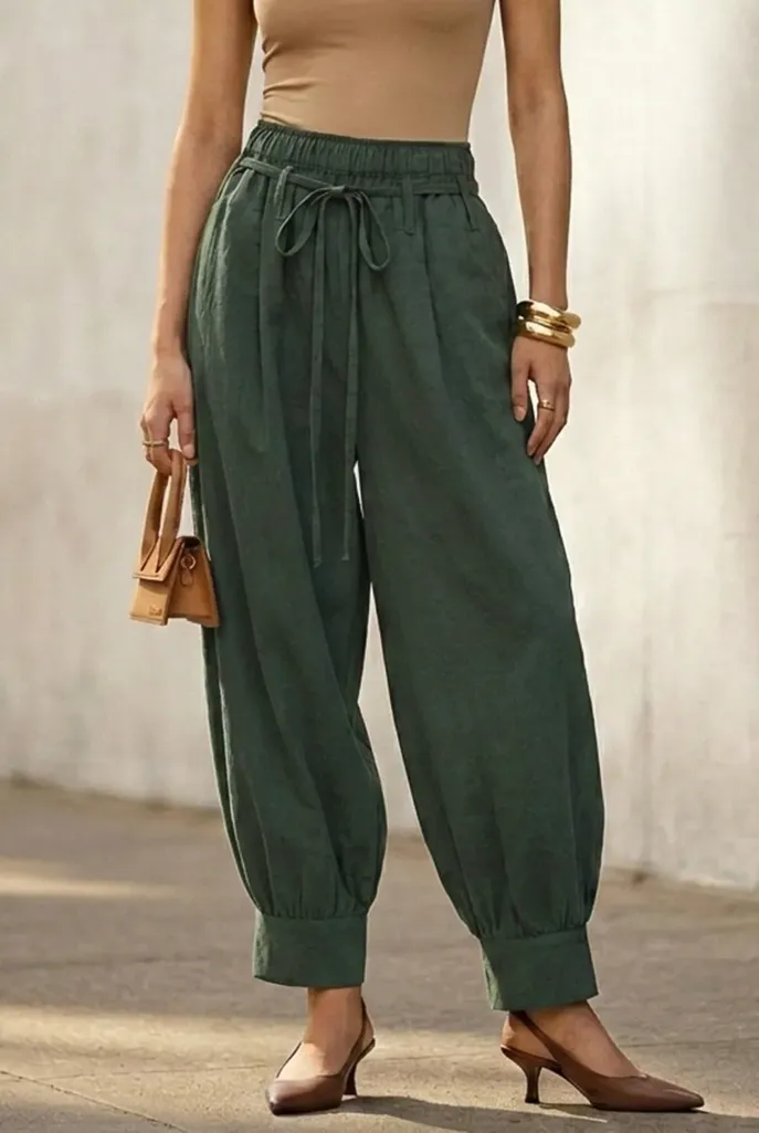 Green Mid Rise Solid Pants - Image 1