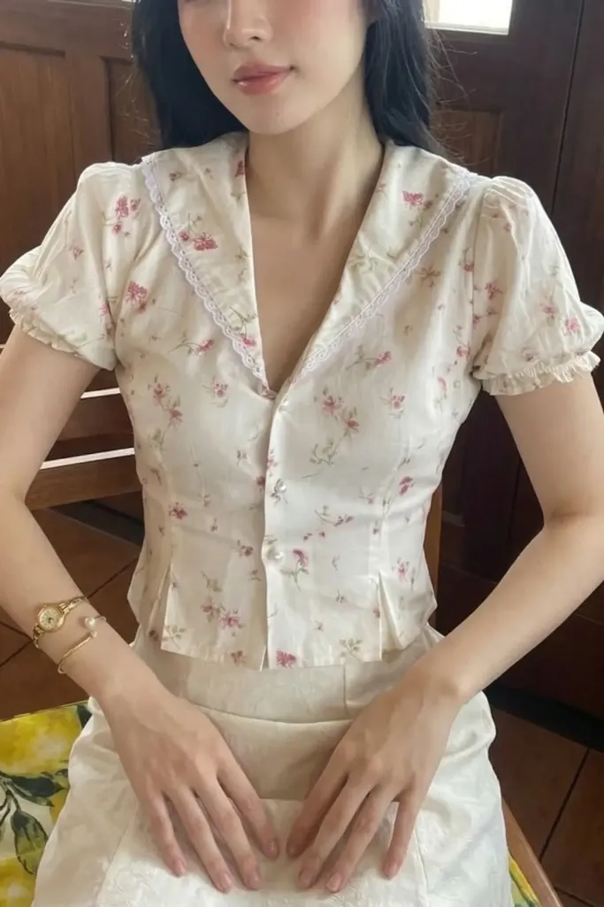 Cream Floral Lace V-Neck Top - Image 1
