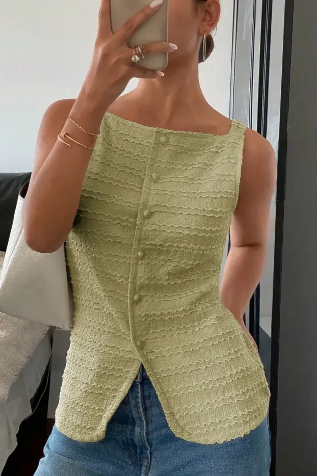 Light Green Solid Buttoned Top - Image 1