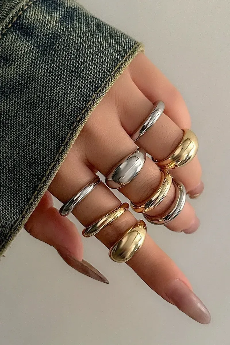Silver Set Of 8 Statement Rings - NEWME