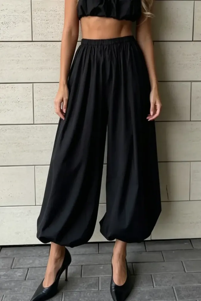 Black Solid Mid Rise Balloon Pants - Image 1