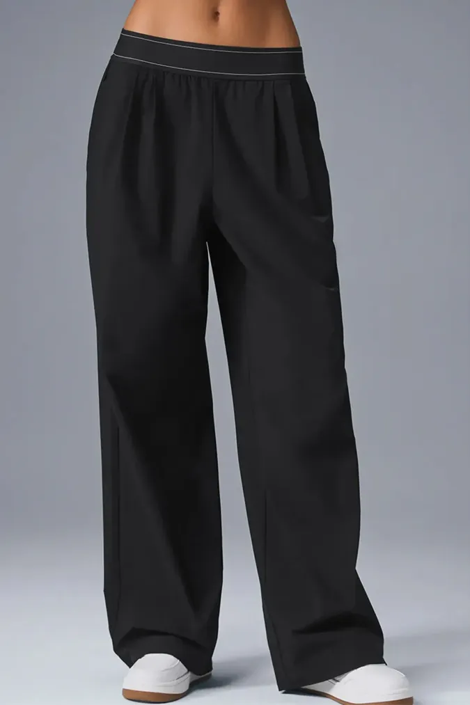 Black Mid-Rise Solid Trousers - Image 1