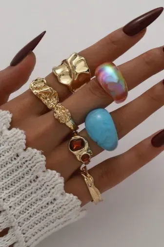 Golden Set Of 7 Elegance Rings - Image 1
