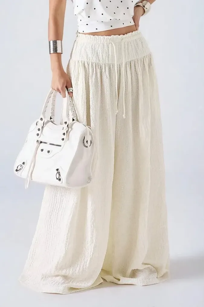 Cream Solid Mid Rise Trousers - Image 1