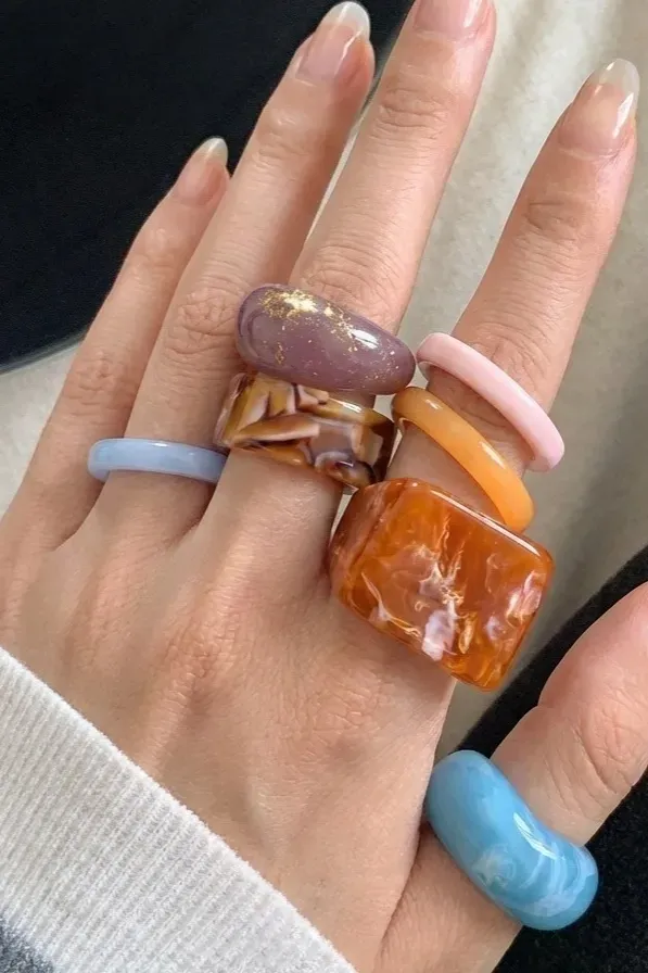 Multi-Colour Chic Set Of 7 Rings - Image 1