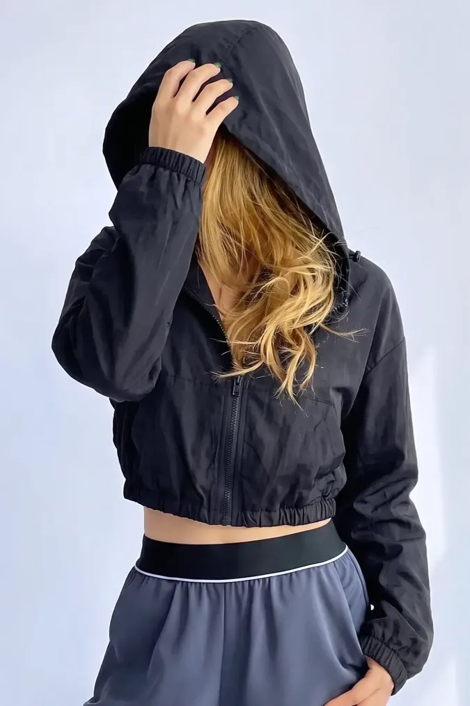 Black Solid Crop Jacket - Image 1