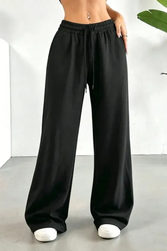 Black Solid Mid Rise Trousers - Image 1