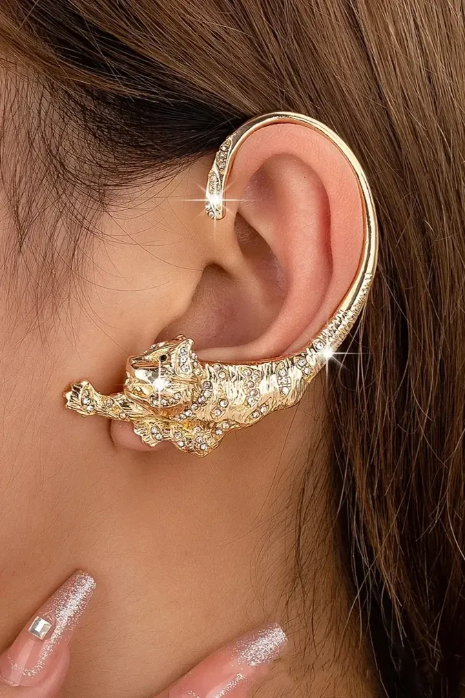 Golden Statement Ear-Cuff - Image 1