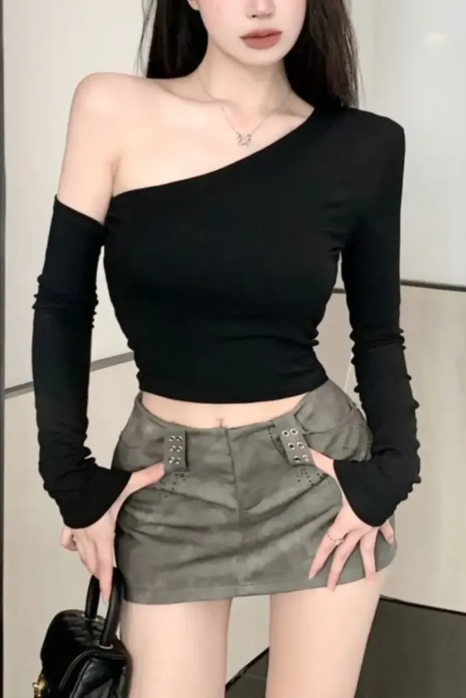 Black One Shoulder Crop Top - Image 1