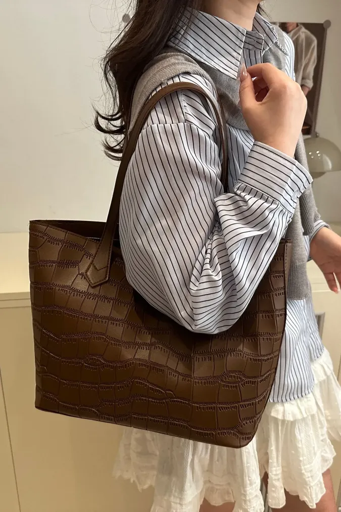 Brown Textured Pu Tote Bag - Image 1
