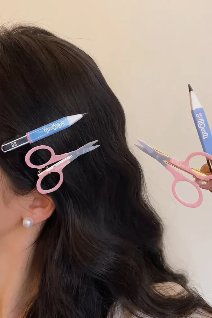 Multi-Colour Stationary Hair Clip - Image 1